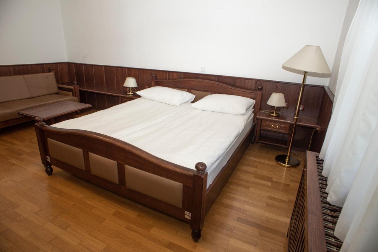 Vila Herberstein Velenje Luaran gambar