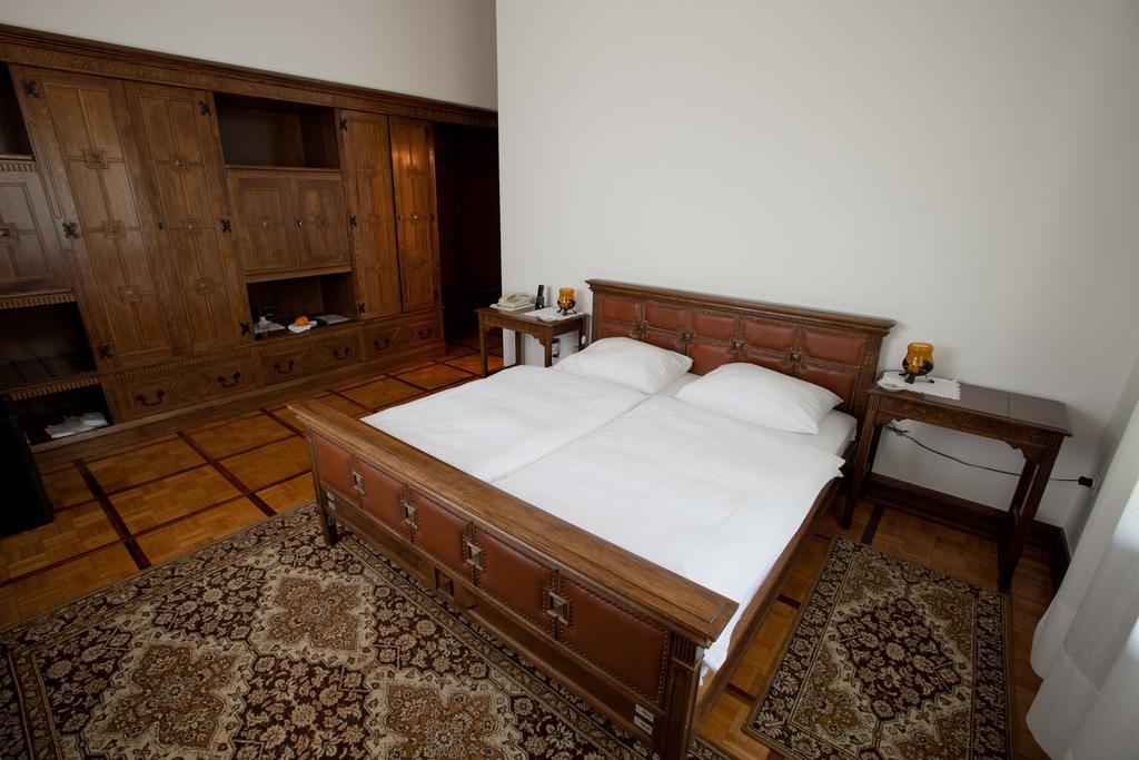 Vila Herberstein Velenje Luaran gambar